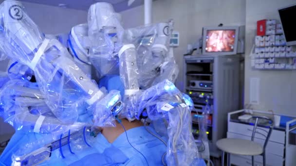 Tecnologia Inovadora Cirurgia Braços Robóticos Robô Cirúrgico Realizam Cirurgia Paciente — Vídeo de Stock