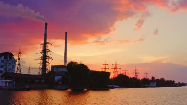 Industry Beautiful Evening Sky Chemical Factory High Voltage Electric Lines — Stock Video