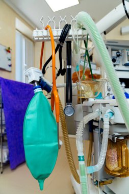 Modern tıbbi ekipmanlar. Bilgisayar hastanesi teknolojisi.