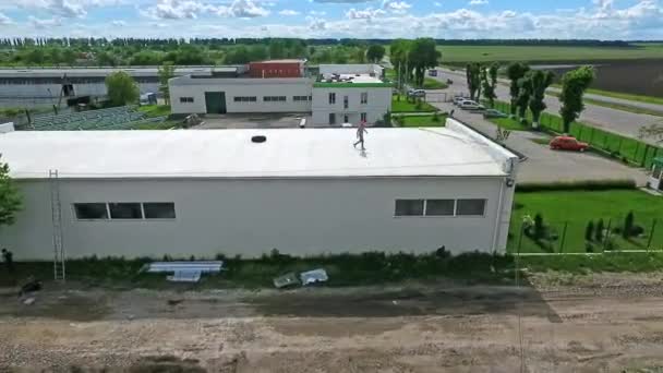 Voorstedelijke Bouwplaats Luchtdrone Weergave Van Het Bouwproces — Stockvideo