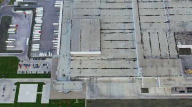 İHA 'dan sanayi bölgesine. Fabrikası ve depoları olan sanayi bölgesinin hava görüntüsü