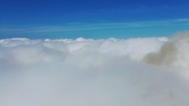 雲が付いている素晴らしい背景 青空に雲がある背景 — ストック動画