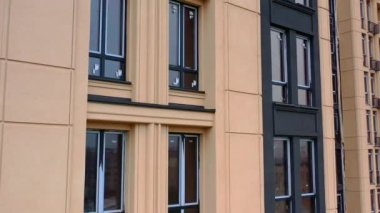 Apartman manzaralı. Çok katlı apartmanın havadan görünüşü