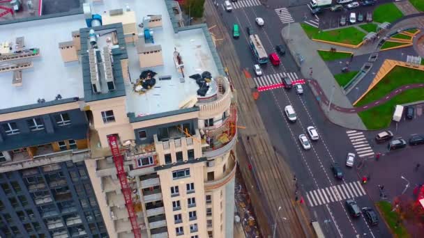 Konut Binasının Mimari Kompleksi Kentsel Alandaki Apartmanın Havadan Görünüşü — Stok video