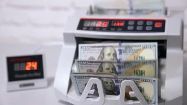 USD kağıt banknot için sayma makinesi. Banknotlar.