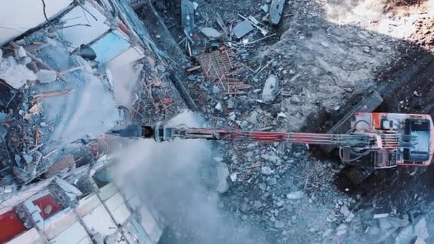 Maszyny Hydrauliczne Pracują Nad Pozbyciem Się Śmieci Miejscu Wyburzenia Koparka — Wideo stockowe