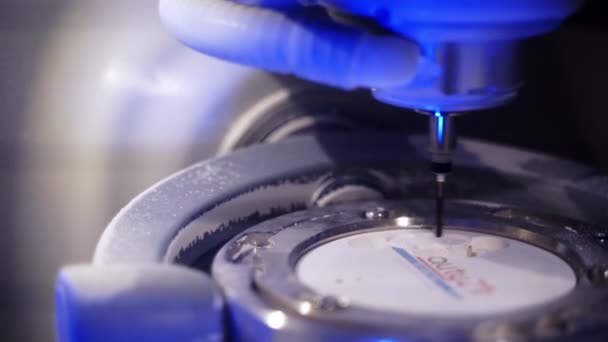 Ústní Umění Pokročilé Technologie Technik Vytváří Model Pro Cermet Implantát — Stock video