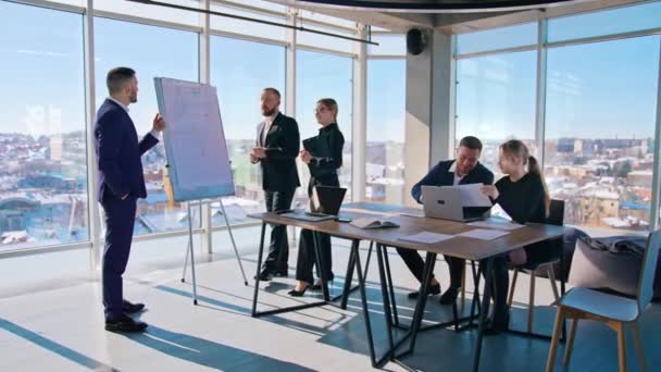 Zakelijke Bijeenkomst Vergaderzaal Corporate Business Team Manager Tijdens Vergadering — Stockvideo