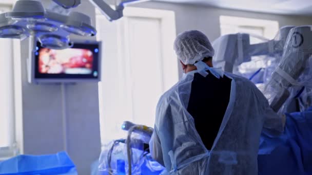 Robottechnikával Végzett Műtét Sebészeti Szoba Kórházban Robottechnikai Felszereléssel — Stock videók