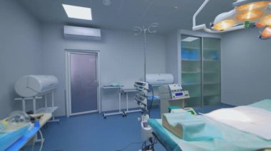 Modern ekipmanlarla dolu bir operasyon odası. Boş ameliyathane. Modern ekipmanlarla hastanede kimse yok.