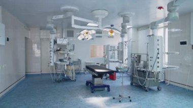 İnsansız ameliyathane. Hastanede boş bir ameliyathane.