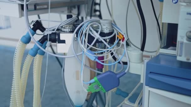 手术室的现代化设备 现代门诊部手术室内部 — 图库视频影像