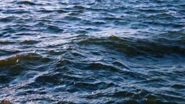 Голубой Фон Морской Воды Закрыть Вид Волну Море — стоковое видео