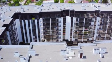Modern çok katlı binalar. Modern yüksek katlı apartmanların havadan görünüşü