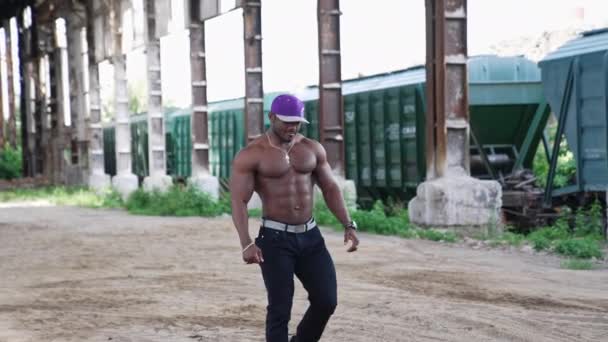Afrykanin Umięśnionym Ciałem Sexy Macho Człowiek Muskularne Ciało — Wideo stockowe