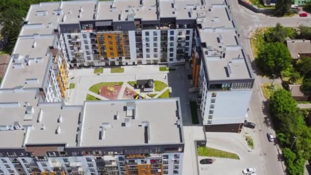 Edifício Moderno Complexo Residencial Vista Aérea Drone Sobre Blocos Apartamentos — Vídeo de Stock