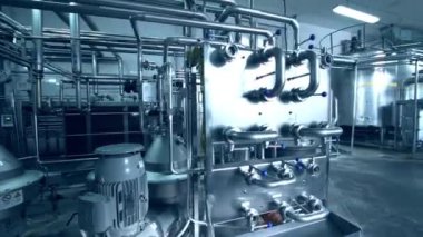 Endüstriyel üretim fabrikası. Süt fabrikasındaki malzeme fabrikası