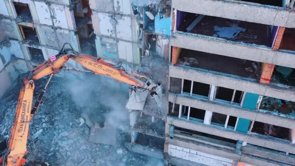 Abriss Altes Haus Zerstörung Eines Gebäudes Mit Technologie — Stockvideo