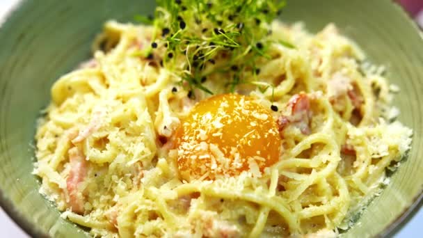 Tigela Com Salada Bela Decoração Almoço Dieta Prato Prato Delicioso — Vídeo de Stock