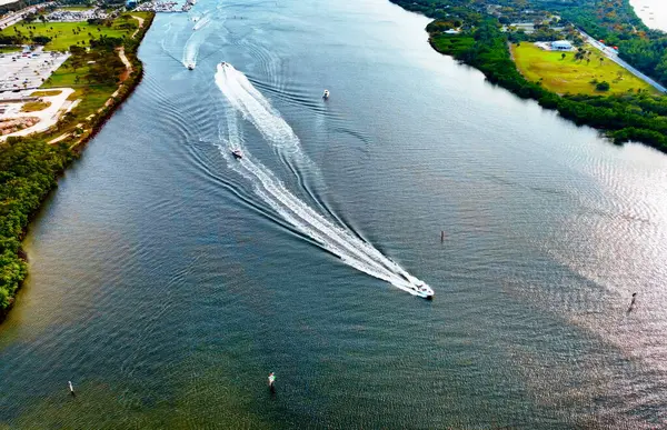 Aerial View Boats Large Body Water Miami Usa Captivating Aerial — Stock Photo, Image