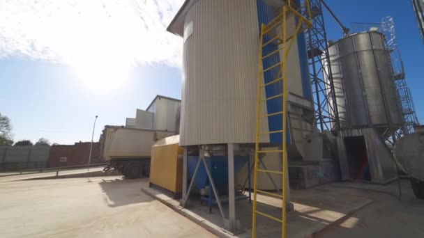 Equipo Metal Gran Fábrica Agrícola Exterior Complejo Agrícola Con Enormes — Vídeos de Stock