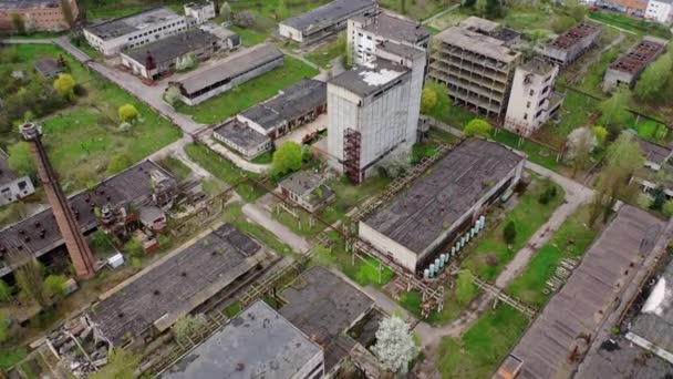 Grande Território Planta Abandonada Edifícios Danificados Uma Antiga Fábrica Indústria — Vídeo de Stock