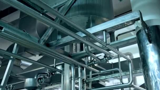 Produktion Von Joghurt Und Milch Der Molkerei Industrielle Ausrüstung Für — Stockvideo