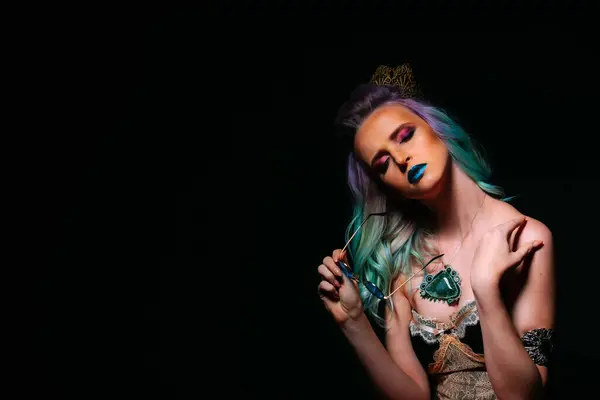 Beautiful Young Woman Blue Hair Green Makeup Posing Studio Black — Stock Photo, Image