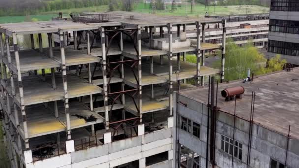 Vista Aérea Edifício Abandonado Ruínas Cidade Apocalipse Vazio Com Casas — Vídeo de Stock