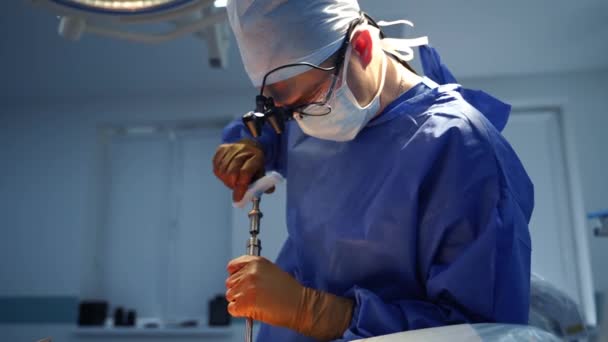 Lekarz Chirurgii Lekarz Specjalista Chirurg Ciężko Pracuje Szpitalu — Wideo stockowe