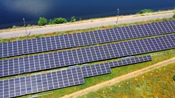 Ekolojik Güneş Enerjisinin Havadan Görünüşü Alternatif Yenilenebilir Elektrik — Stok video