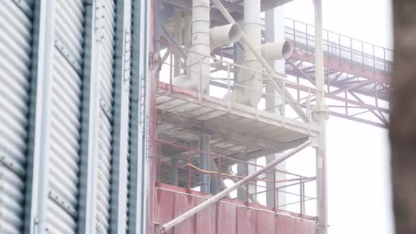 Vista Perto Construção Elevador Fábrica Equipamento Agrícola Metal Industrial — Vídeo de Stock