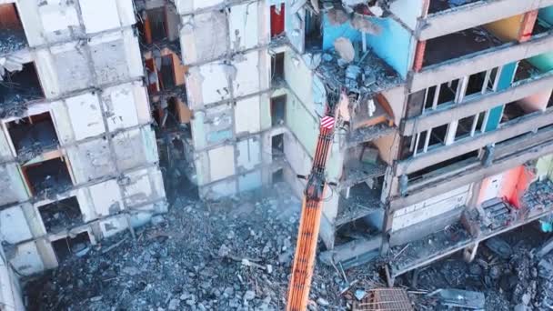 Luftaufnahme Der Zerstörung Durch Maschinen Abrissbagger — Stockvideo