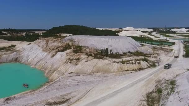 Hilly Sloping Area Kaolin Quarry Producing Raw Kaolin Little Blue — Stock Video
