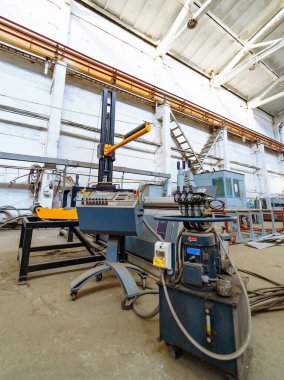 Crane sistem binası. Endüstriyel metal deposu.