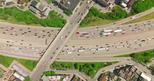 Tráfico Ocupado Las Carreteras Ciudad Chicago Autopistas Múltiples Carriles Carreteras — Vídeo de stock