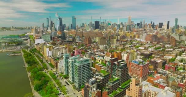 Sonnige New Yorker Viertel Mit Vielfältiger Architektur Luftaufnahme Einer Metropole — Stockvideo