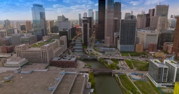 Talrige Broer Krydser Chicago River Smukt Bypanorama Med Fantastisk Arkitektur – Stock-video