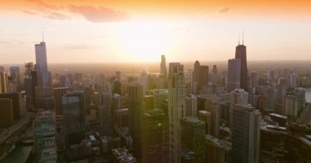 Sonnenuntergang Über Dem Atemberaubenden Chicago Illinois Herrliche Wolkenkratzer Sonnenlicht Bei — Stockvideo