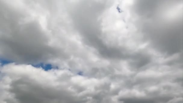Cúmulo Gris Nuboso Que Cubre Totalmente Cielo Formación Nubes Lluviosas — Vídeo de stock