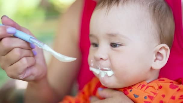Sweet Child Opens Mouth Wide Full Spoon Beautiful Baby Closes — Stock Video