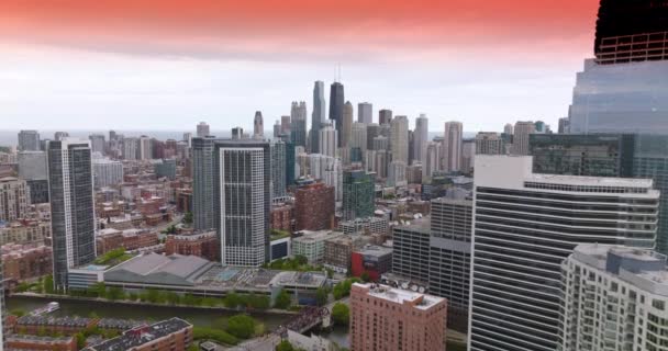 Zróżnicowana Architektura Niesamowitego Chicago Zachodzie Słońca Piękne Drapacze Chmur Tle — Wideo stockowe