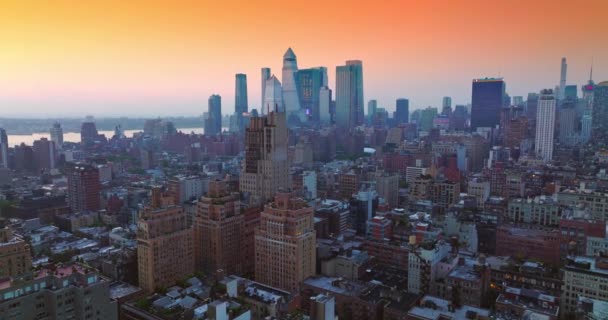 Splendid Manhattan Panorama Sunset Ascending Drone Footage Magnificent Architecture Backdrop — Stock Video