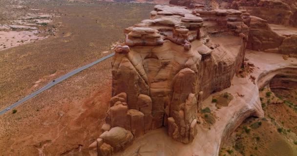 Grandes Rocas Con Tapas Redondeadas Parque Nacional Drone Subiendo Sobre — Vídeos de Stock