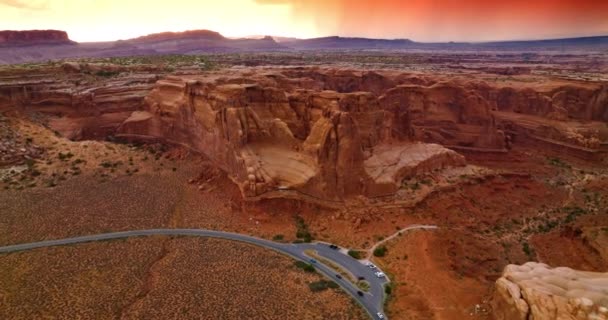 Avviciniamo Alle Incredibili Rocce Del Canyon Sion Nel Parco Nazionale — Video Stock