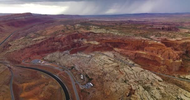 Grote Rotsachtige Landschap Van Prachtige Canyon Utah Usa Weinig Wegen — Stockvideo