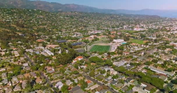 Сонячний Вигляд Санта Барбарі Каліфорнія Сша Дивовижне Красиве Зелене Місто — стокове відео