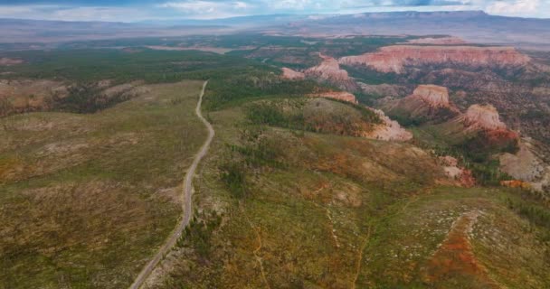 Impressionante Vista Pitoresca Parque Nacional Zion Utah Eua Drone Descendo — Vídeo de Stock