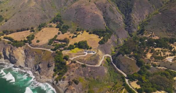 Abd Nin Kaliforniya Morro Körfezi Ndeki Dağlık Okyanus Manzarasının Çarpıcı — Stok video