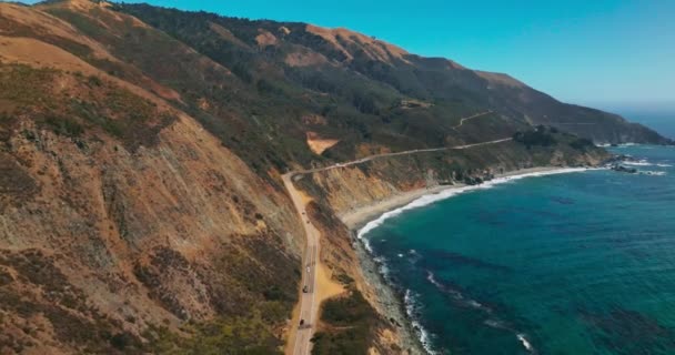 Estrada Longo Costa Montanhosa Inclinada Pacífico Califórnia Cenário Incrível Costa — Vídeo de Stock